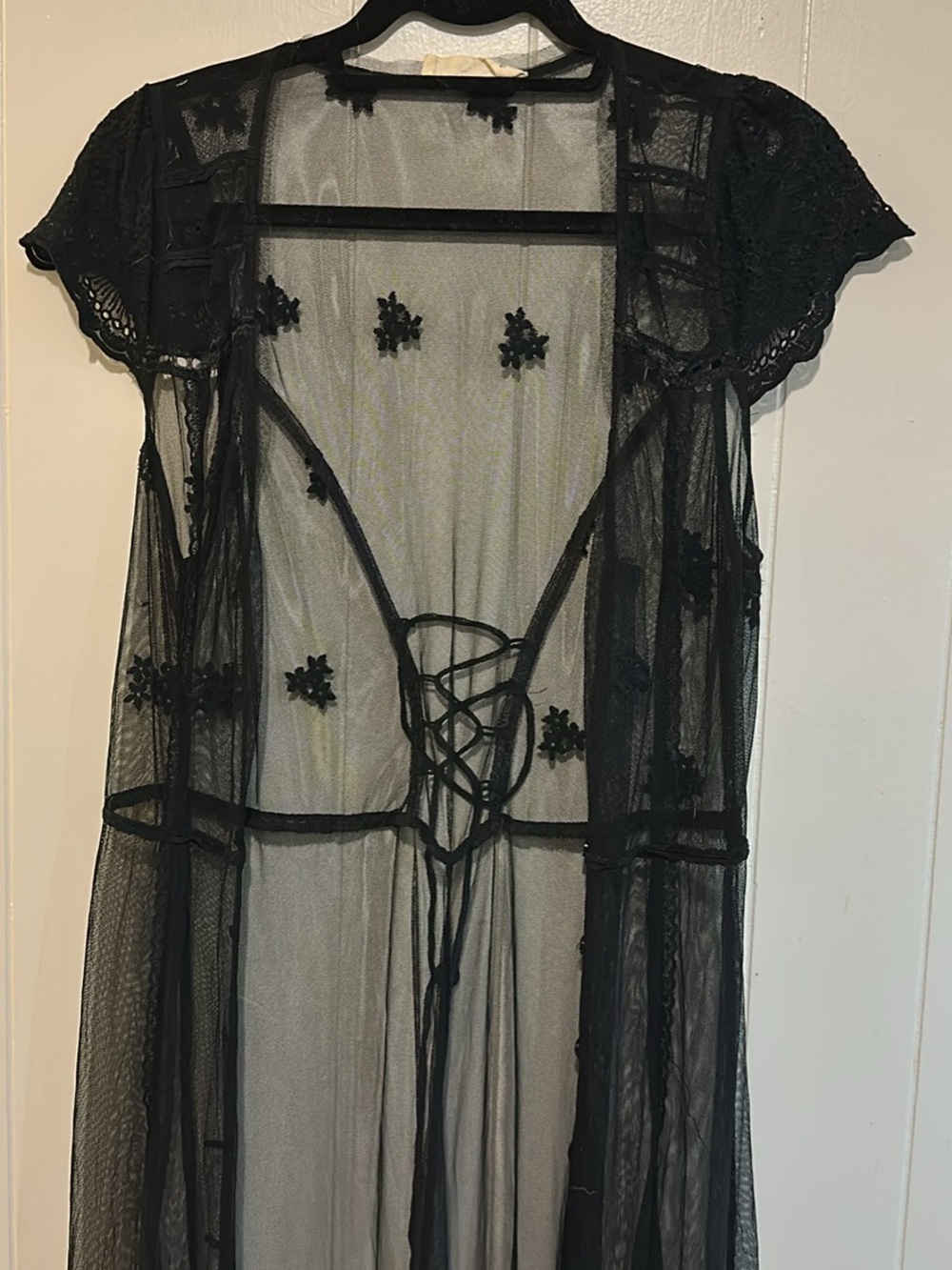 Black Sheer Lace-Embellished shawl